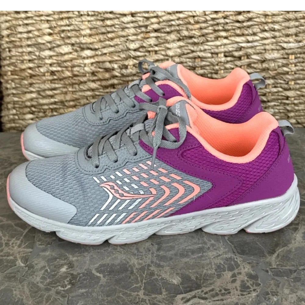 Saucony S-Wind Youth Size 7 medium width Athletic Shoes Purple Gray Coral